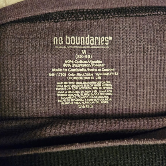 No Boundaries Textured Long Sleeve Striped Tee - Picture 2 of 3